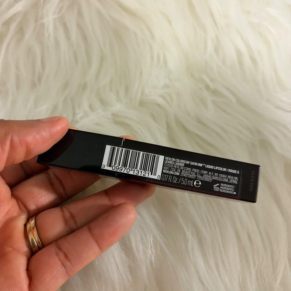 Revlon ColorStay Satin Ink Lipstick Womens 0.17oz Black Cherry 022 Like New DARK